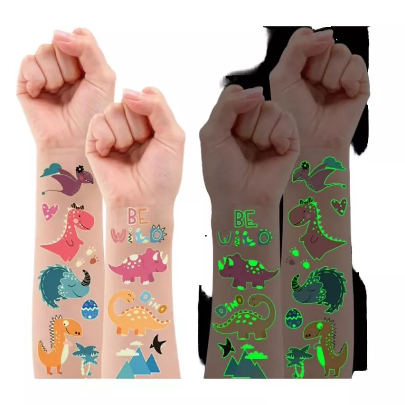 Pimeässä hohtava tatuointitarra